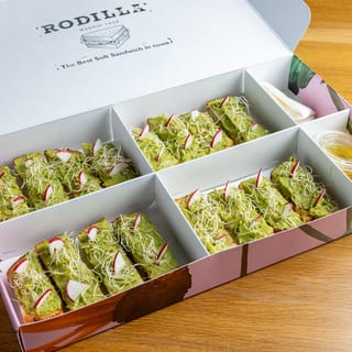 Avocado Toasts (Tray of 16 Units)