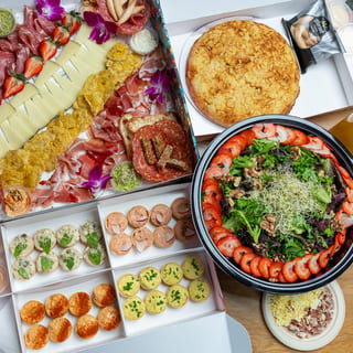 Gourmet Lunch Package (Serves 12, 4 Bites Each)
