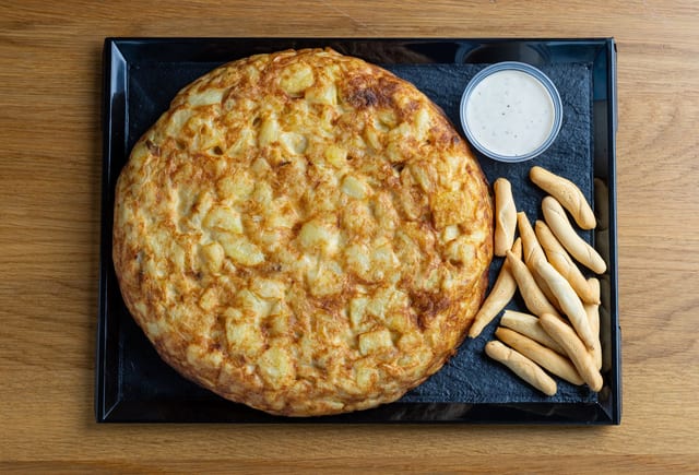 Classic Spanish Omelette (20 Bites).
